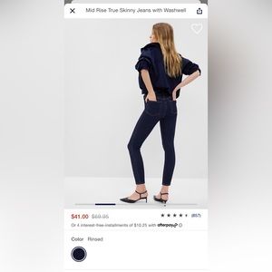 NWT never worn Mid Rise True Skinny Jeans